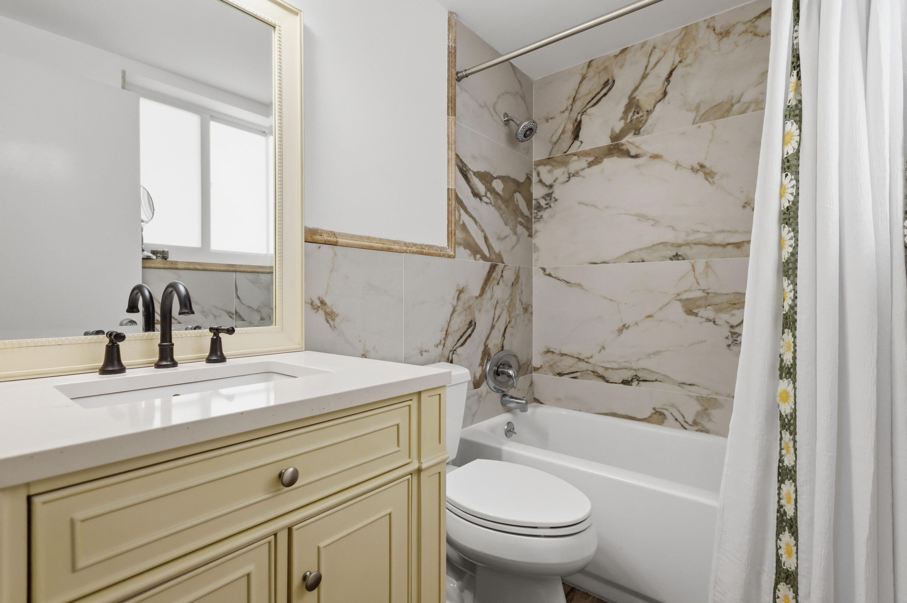 OASIS-NURMI ISLE CO-OP - Residential