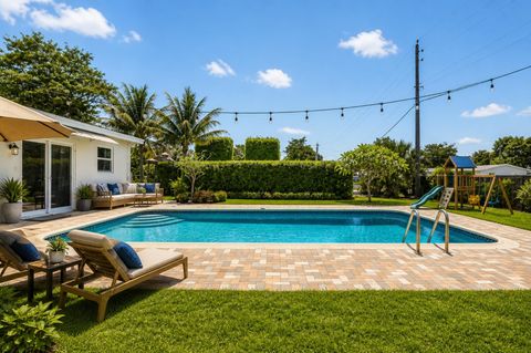 Photo of 7571 NW 1st Court, Pembroke Pines, FL 33024 (MLS # B26024905)