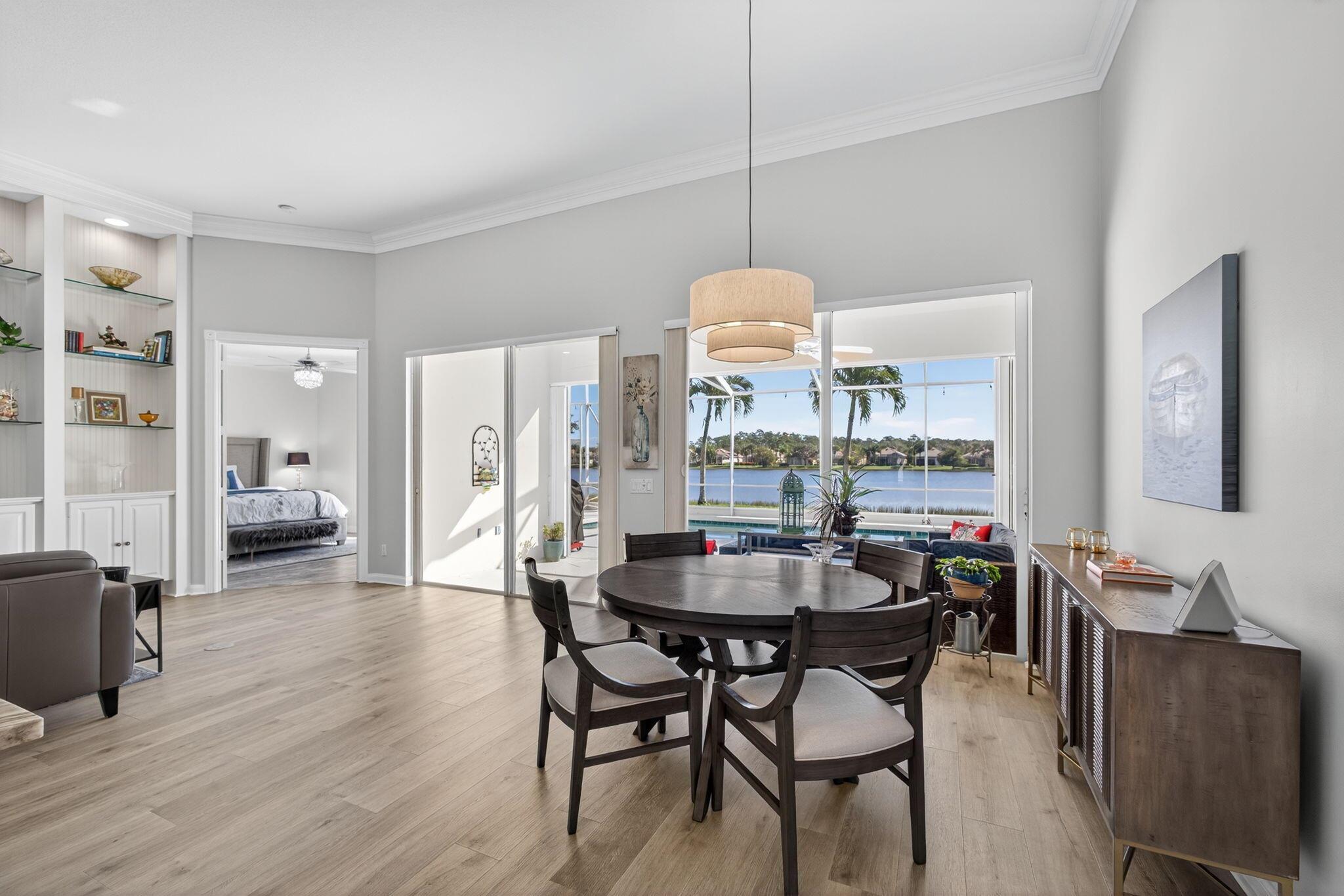 CARLETON OAKS - Residential