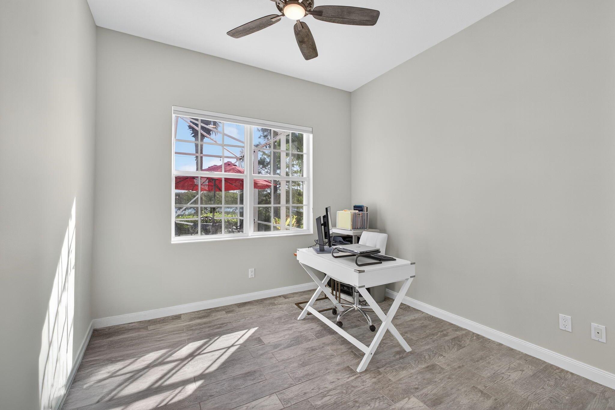 CARLETON OAKS - Residential