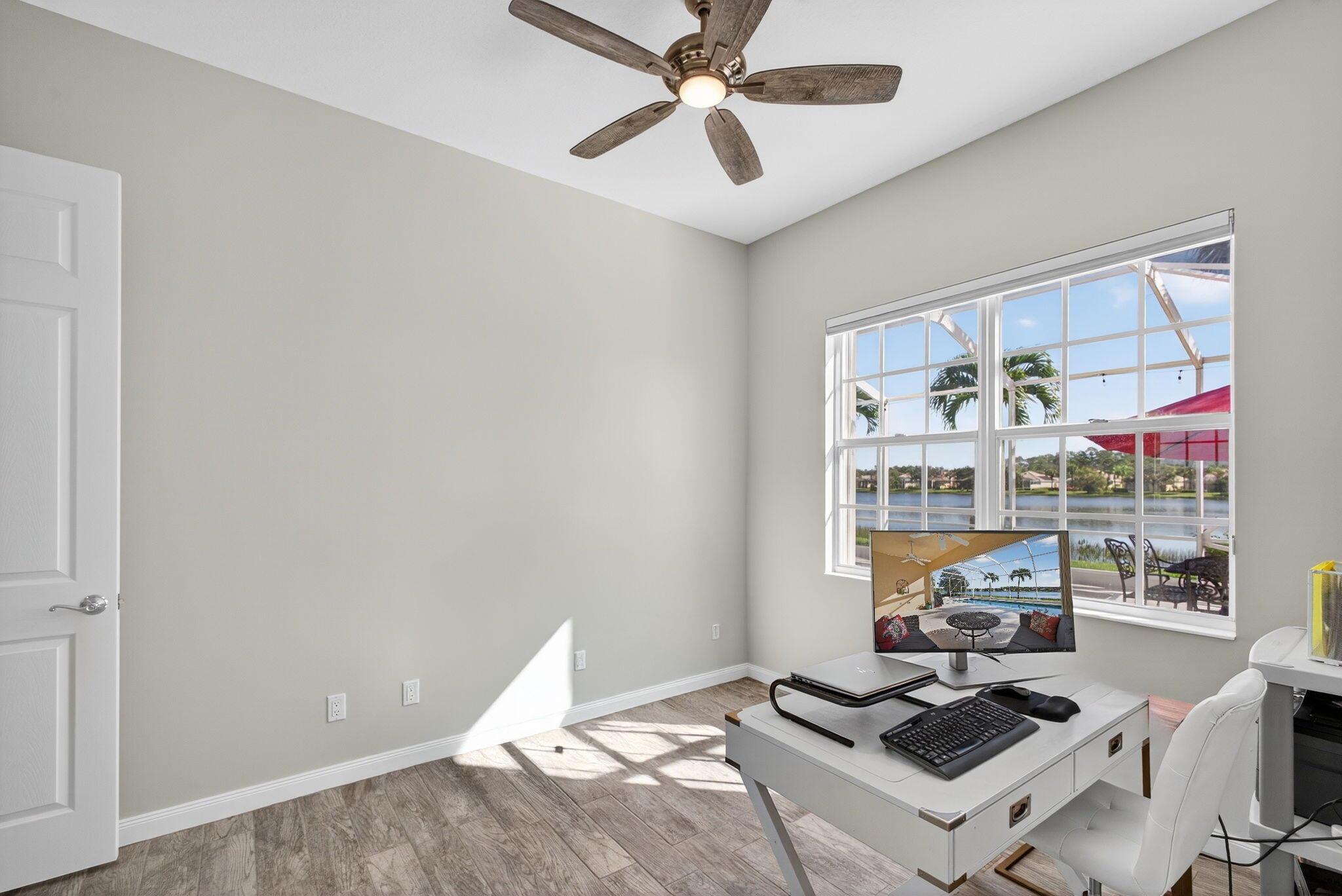 CARLETON OAKS - Residential