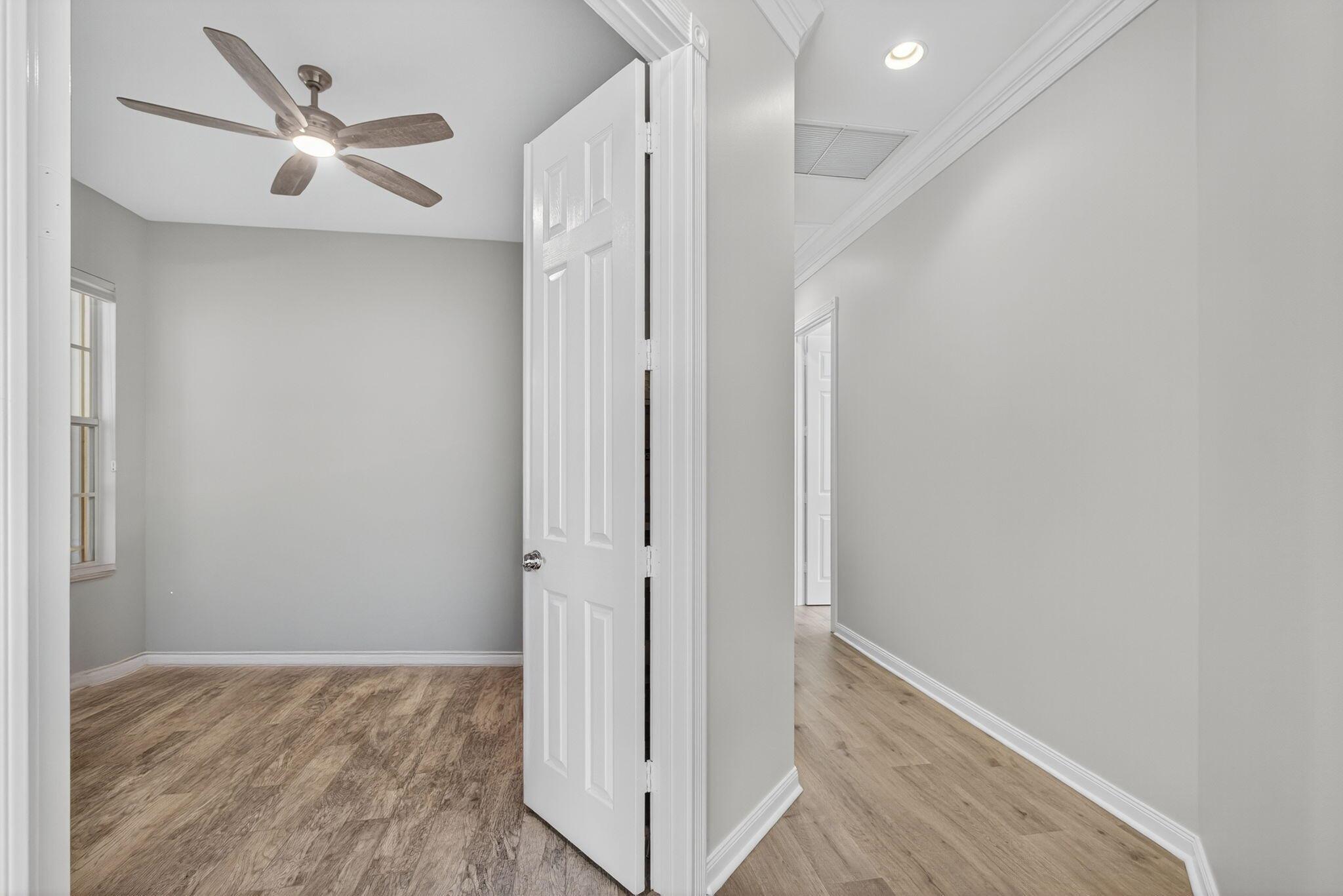 CARLETON OAKS - Residential