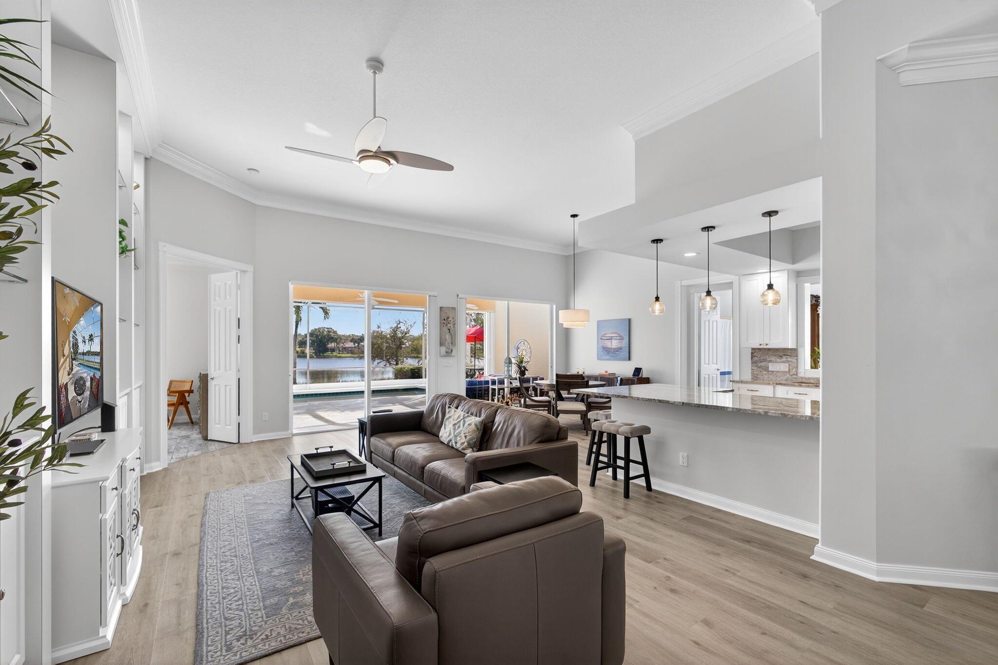 CARLETON OAKS - Residential