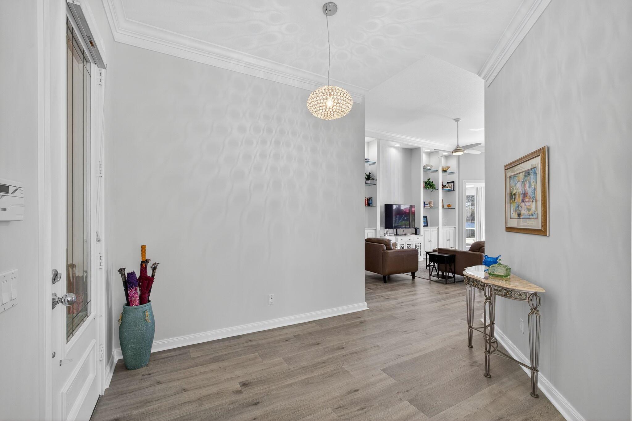 CARLETON OAKS - Residential