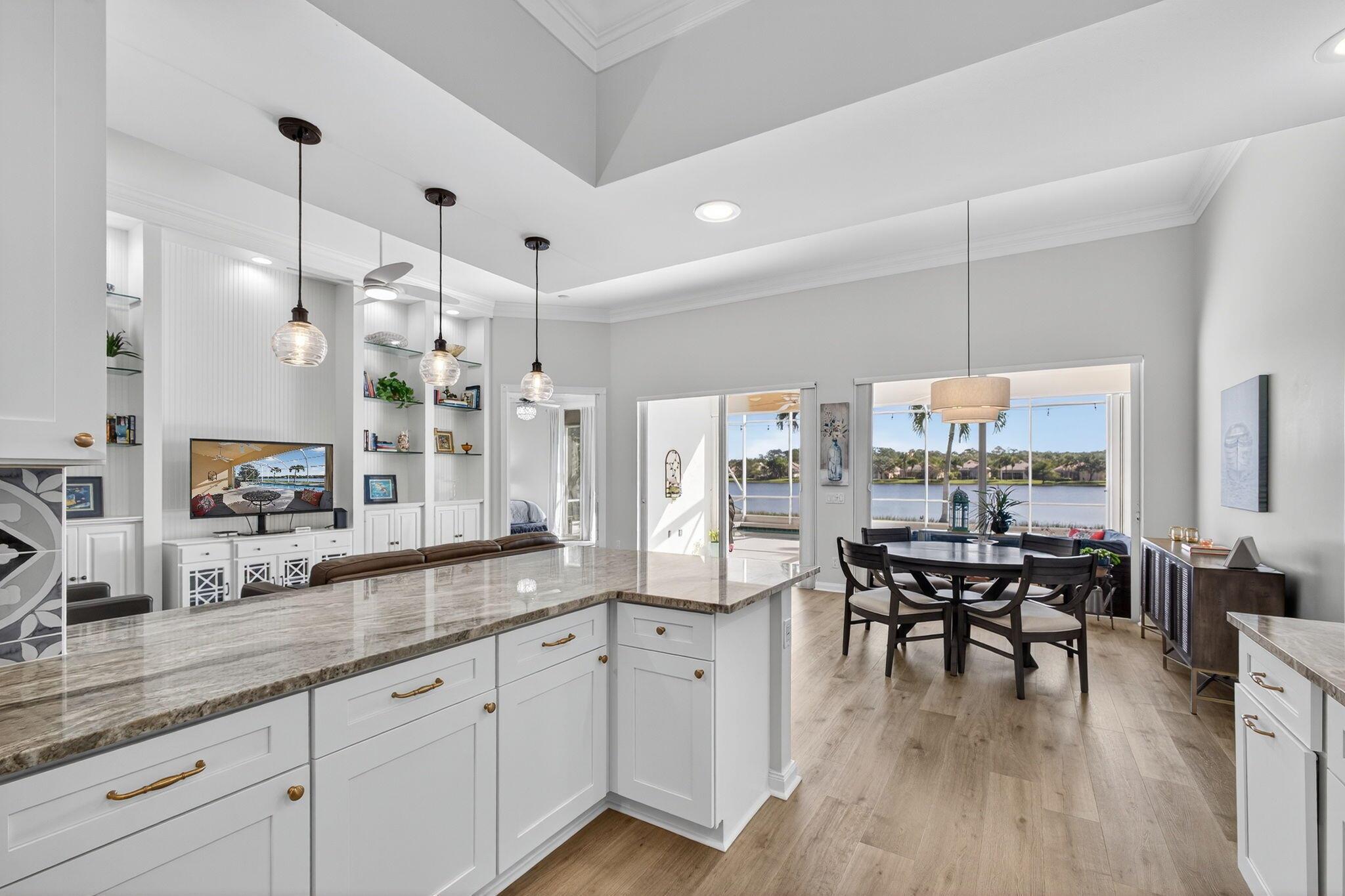 CARLETON OAKS - Residential