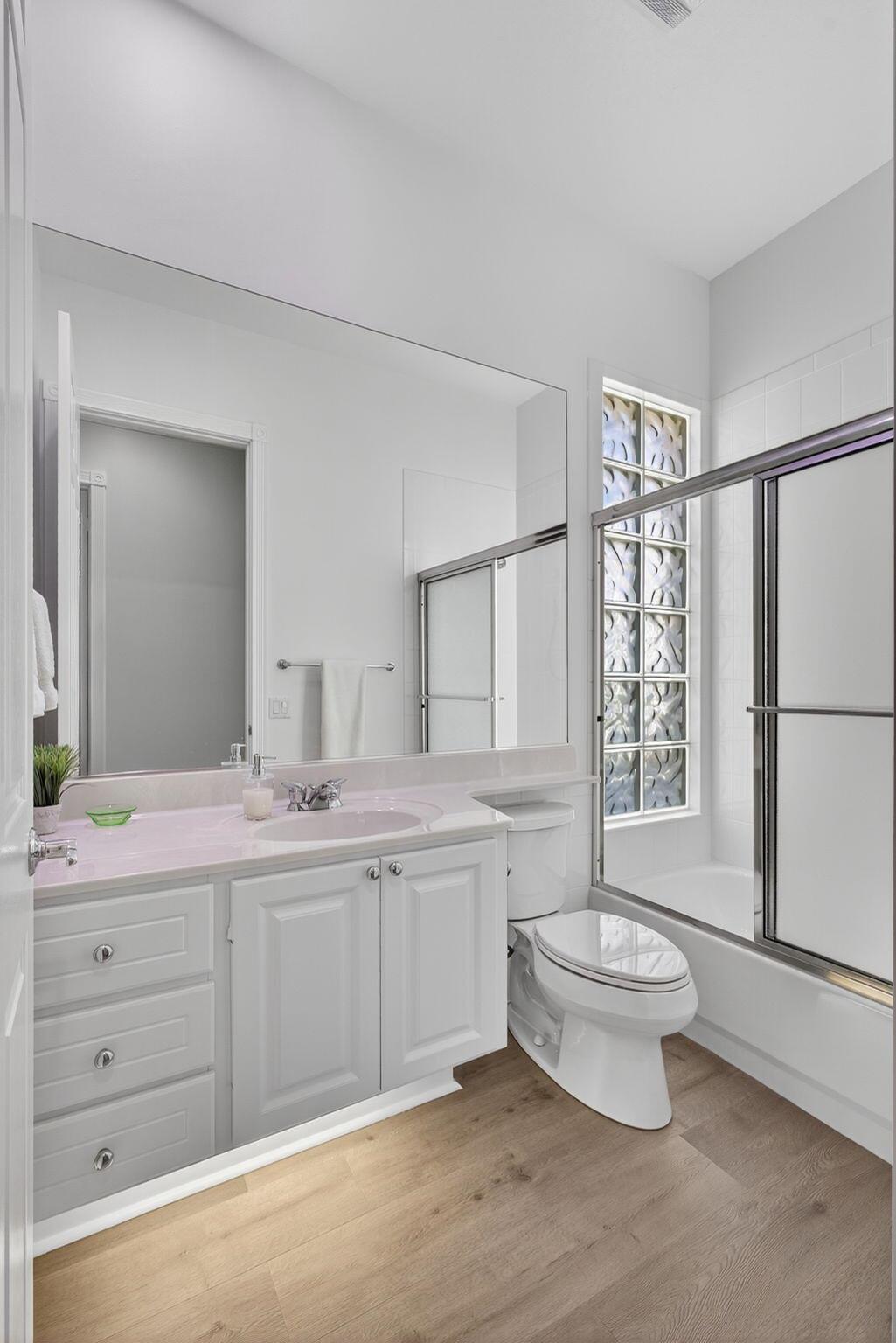 CARLETON OAKS - Residential