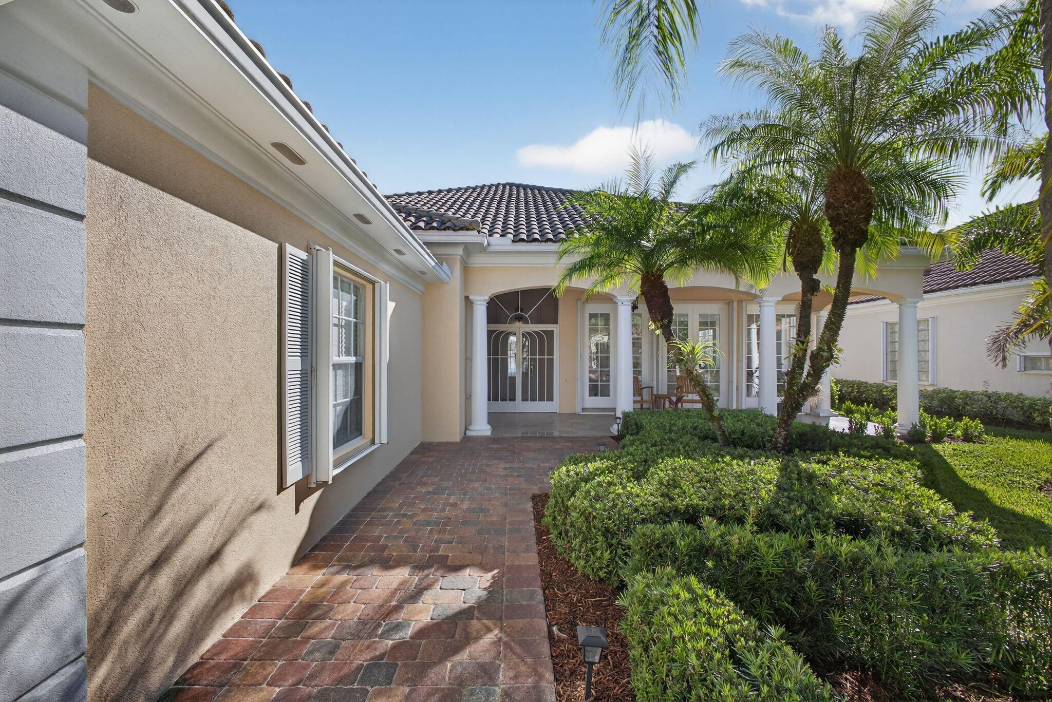 CARLETON OAKS - Residential