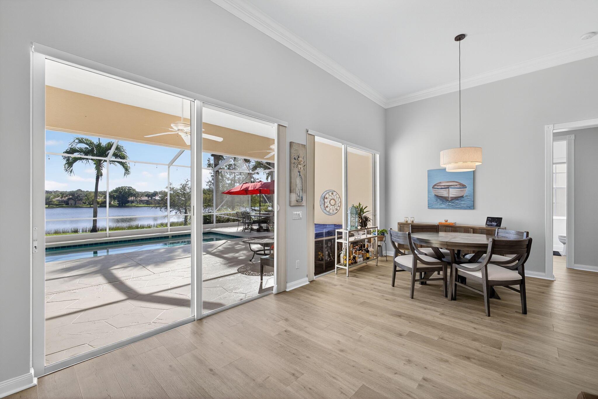 CARLETON OAKS - Residential