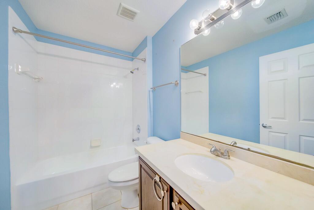 LEGEND LAKE ESTATES - Residential