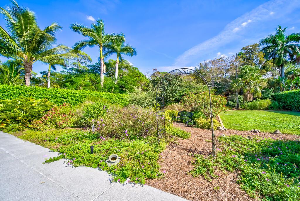 LEGEND LAKE ESTATES - Residential