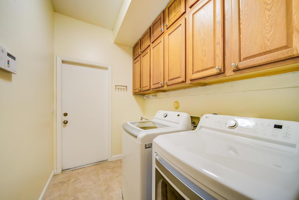 LEGEND LAKE ESTATES - Residential