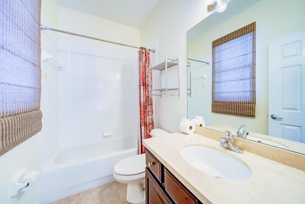 LEGEND LAKE ESTATES - Residential