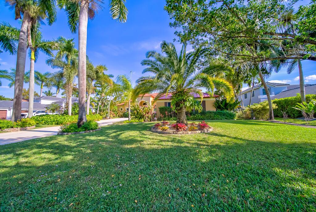 LEGEND LAKE ESTATES - Residential