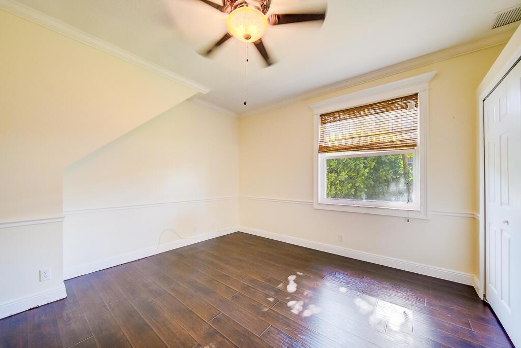 LEGEND LAKE ESTATES - Residential