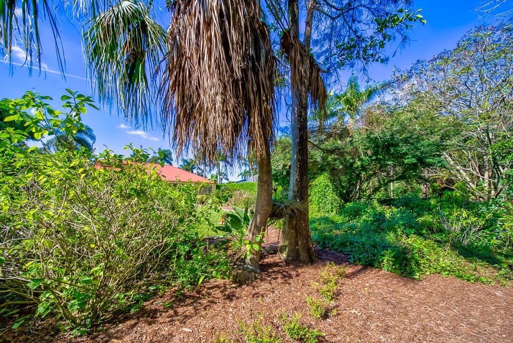 LEGEND LAKE ESTATES - Residential