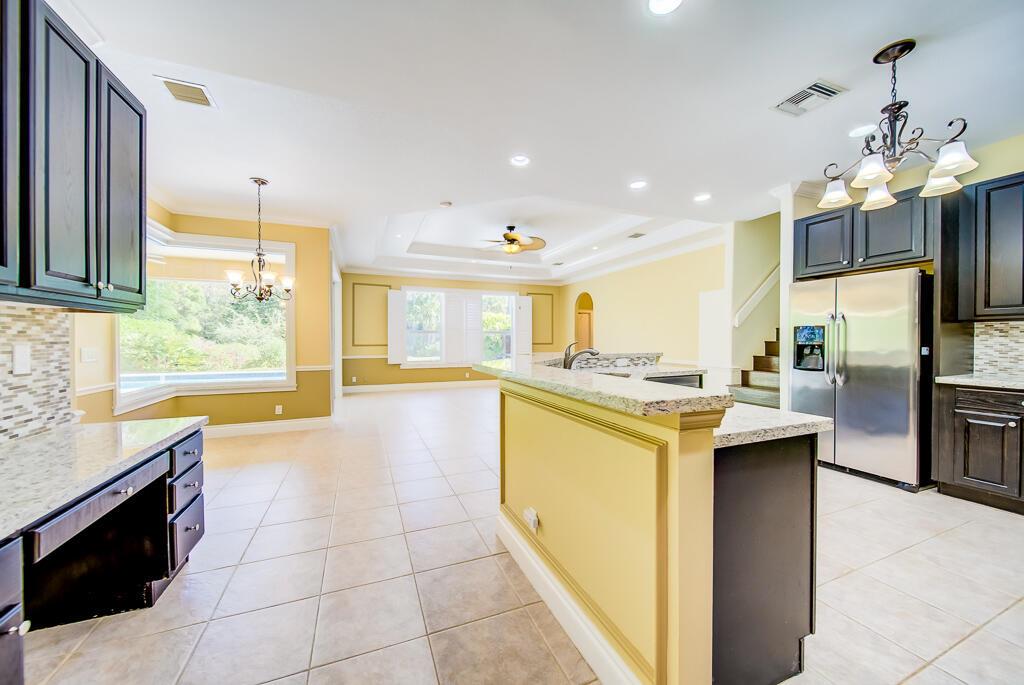 LEGEND LAKE ESTATES - Residential