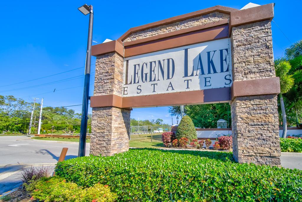LEGEND LAKE ESTATES - Residential