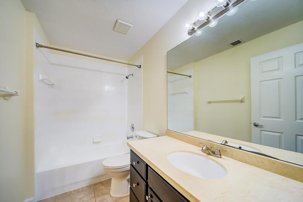 LEGEND LAKE ESTATES - Residential