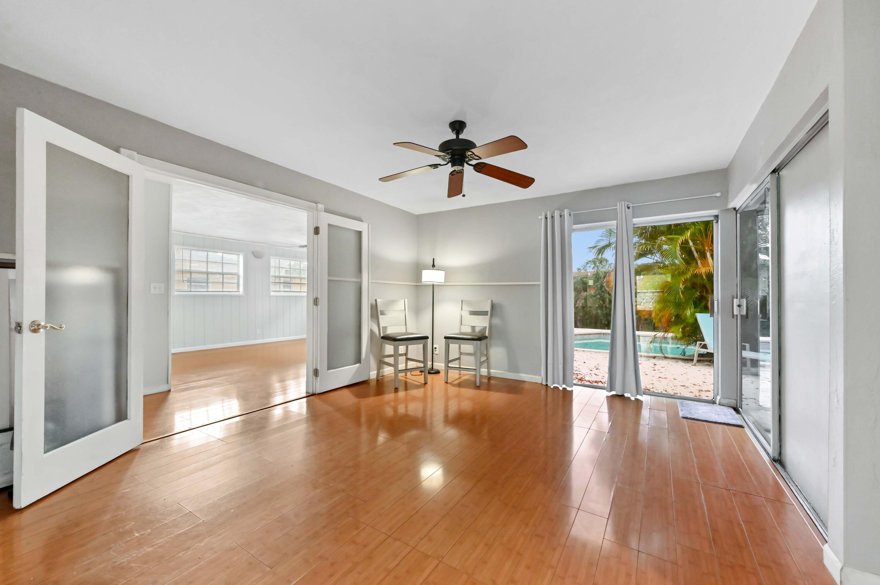 SUNRISE GOLF VILLAGE - Residential