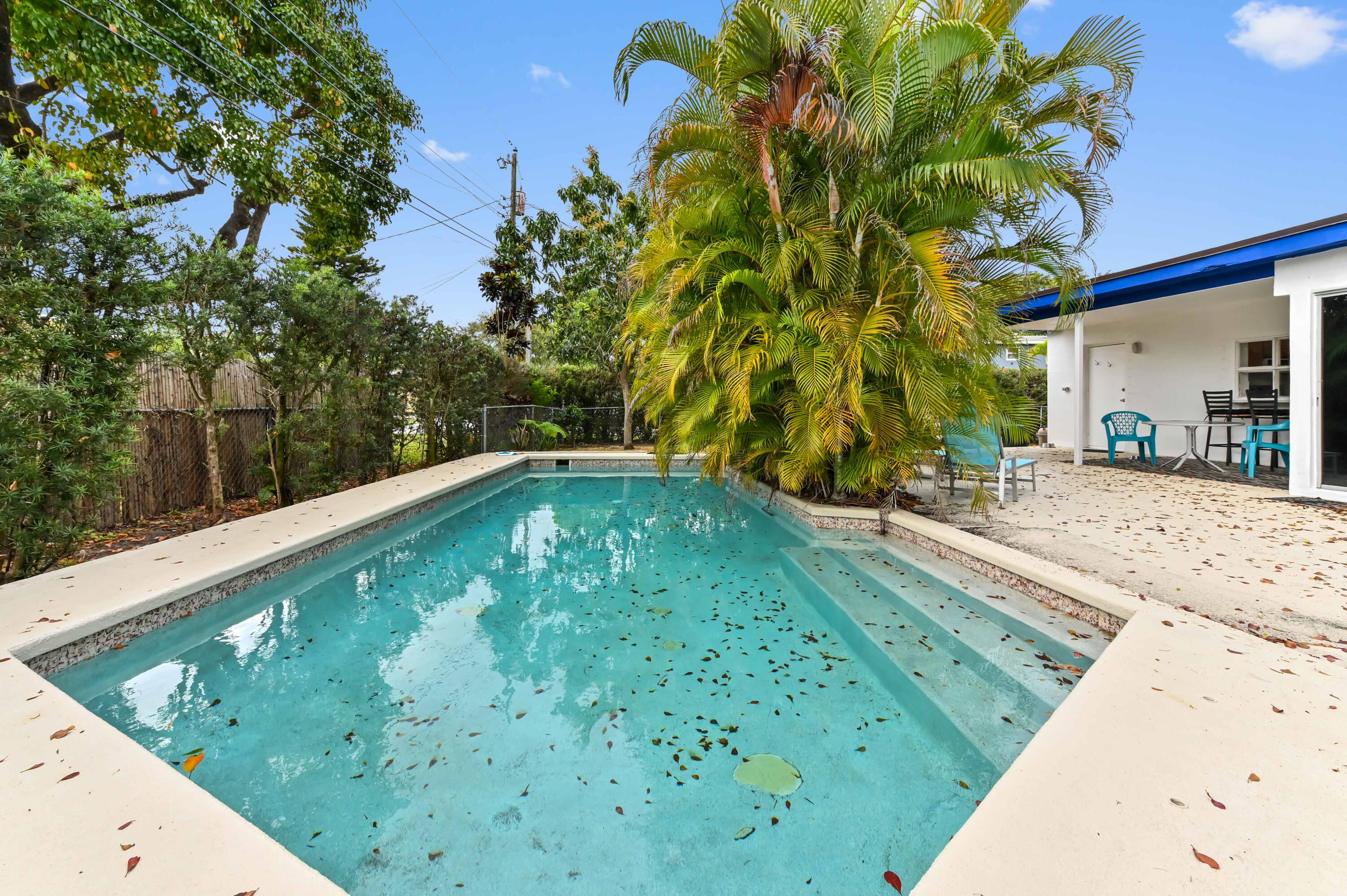 SUNRISE GOLF VILLAGE - Residential