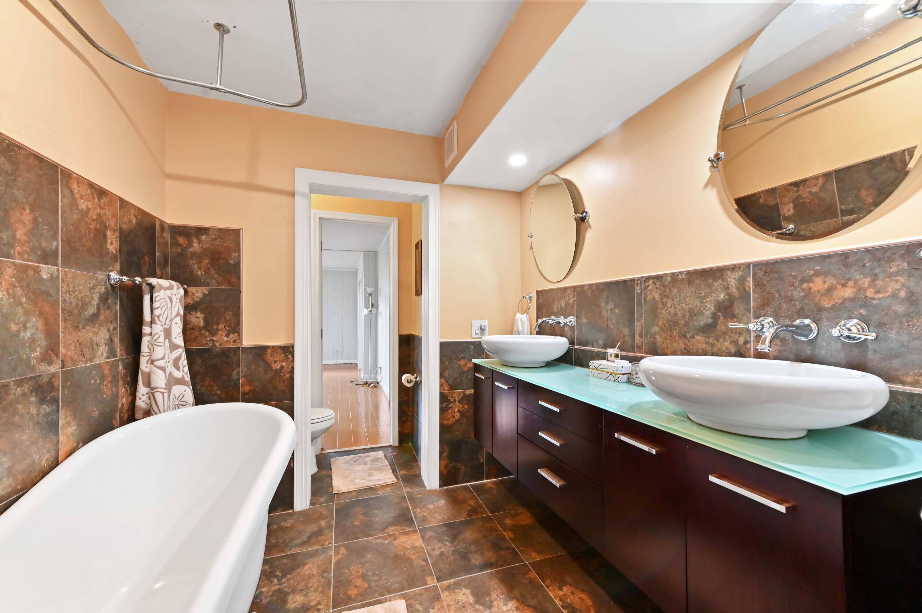 SUNRISE GOLF VILLAGE - Residential