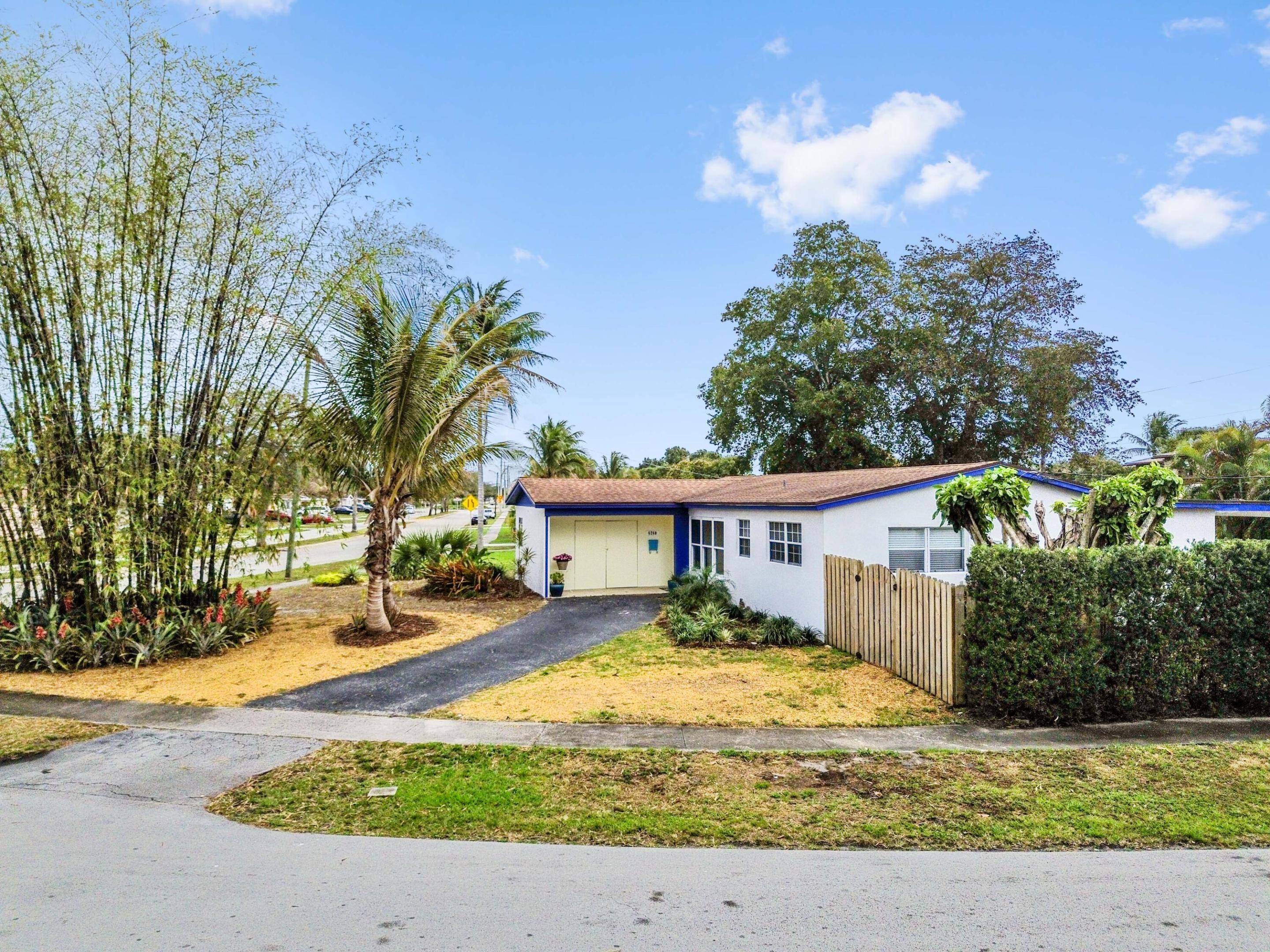 SUNRISE GOLF VILLAGE - Residential