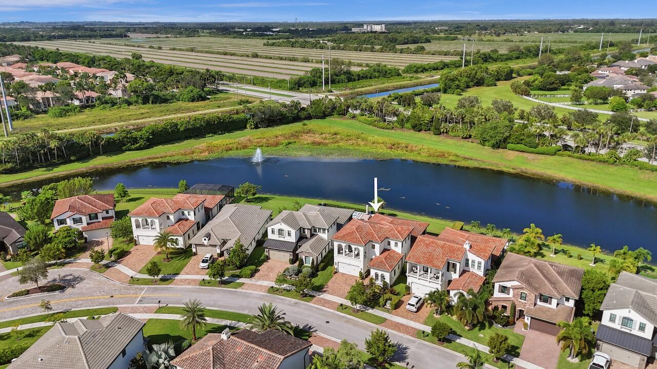 8355 Grand Prix Lane
