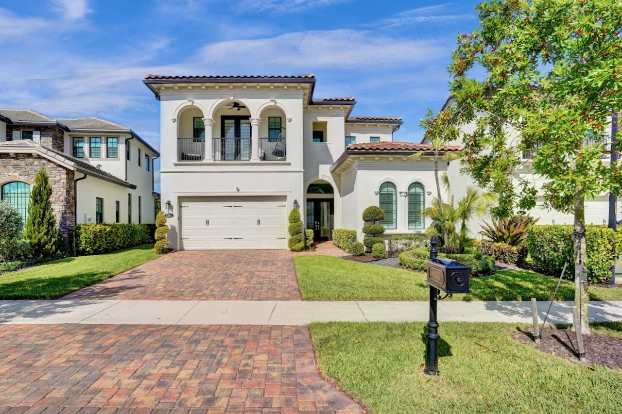 8355 Grand Prix Lane