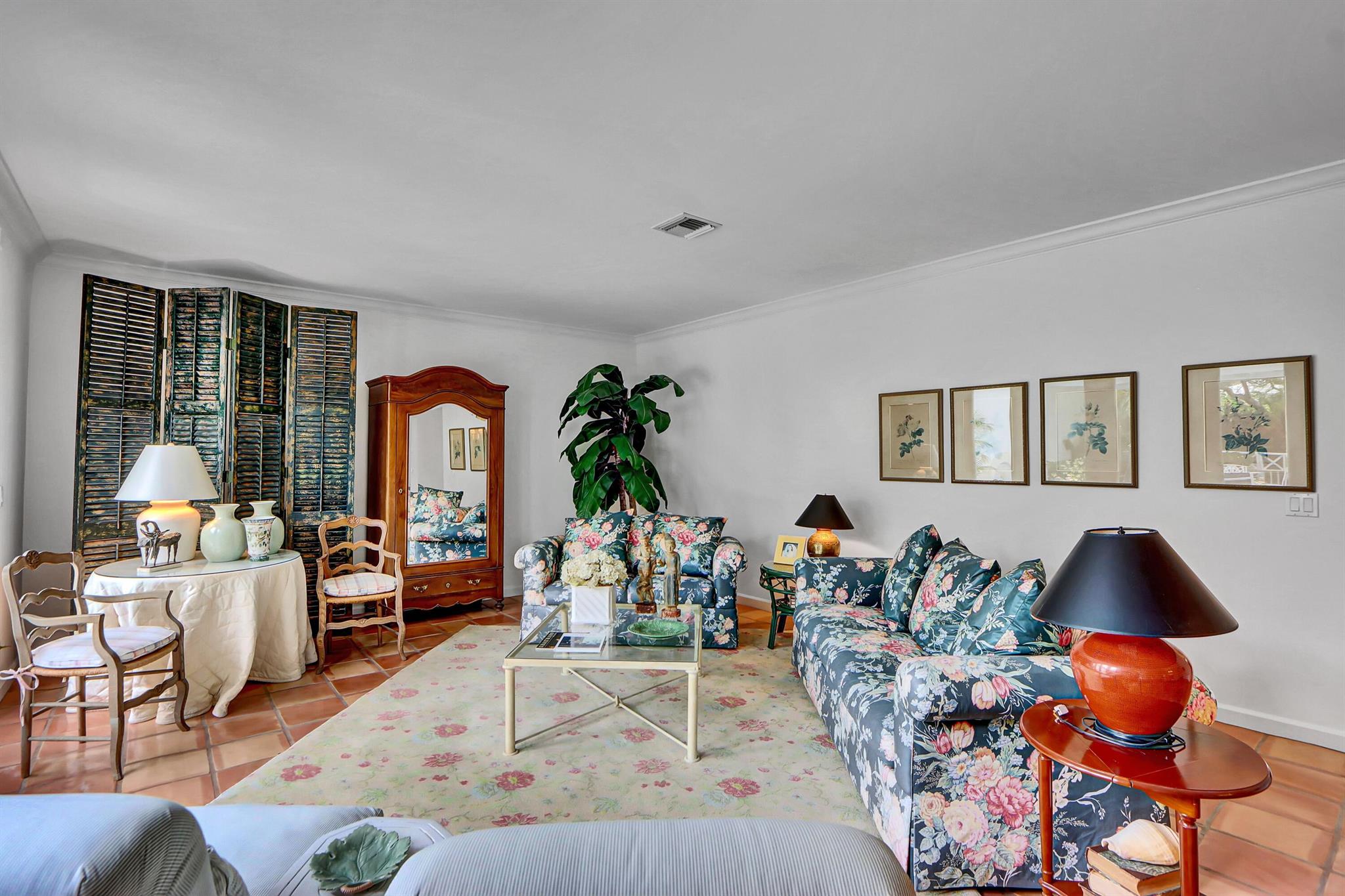 5835 NW 40th Terrace