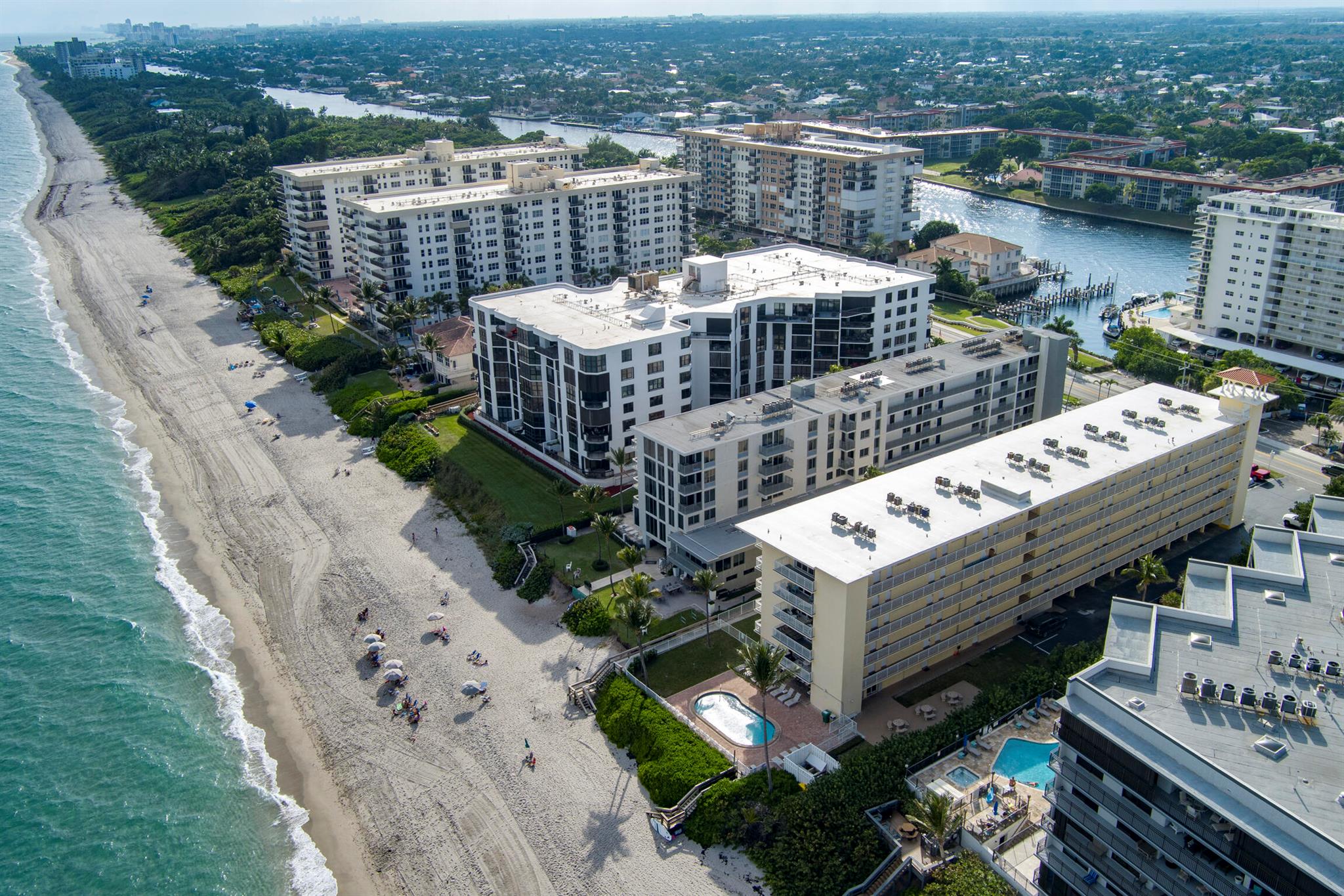 HILLSBORO COLONNADE CONDO - Residential