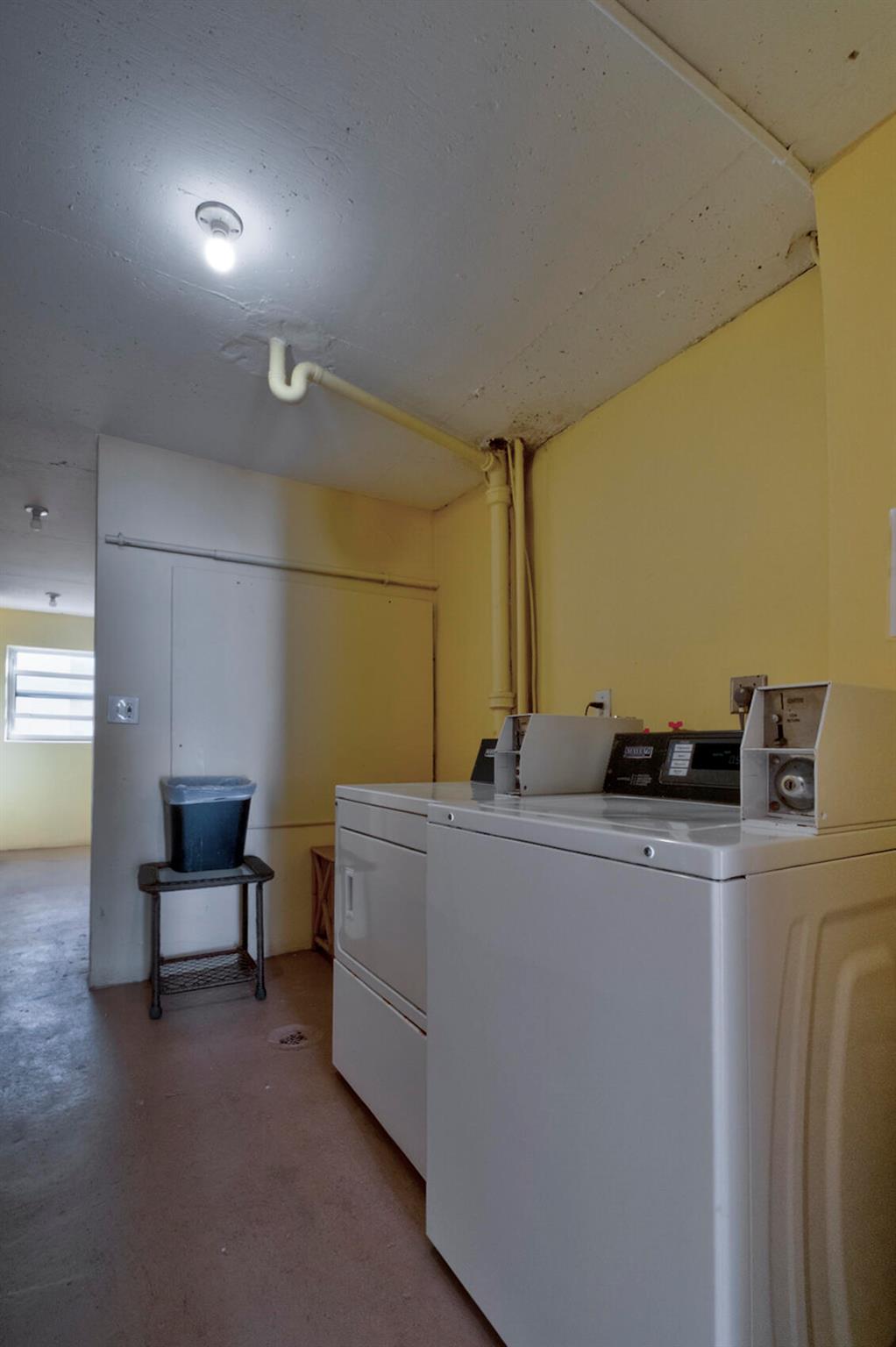 HILLSBORO COLONNADE CONDO - Residential