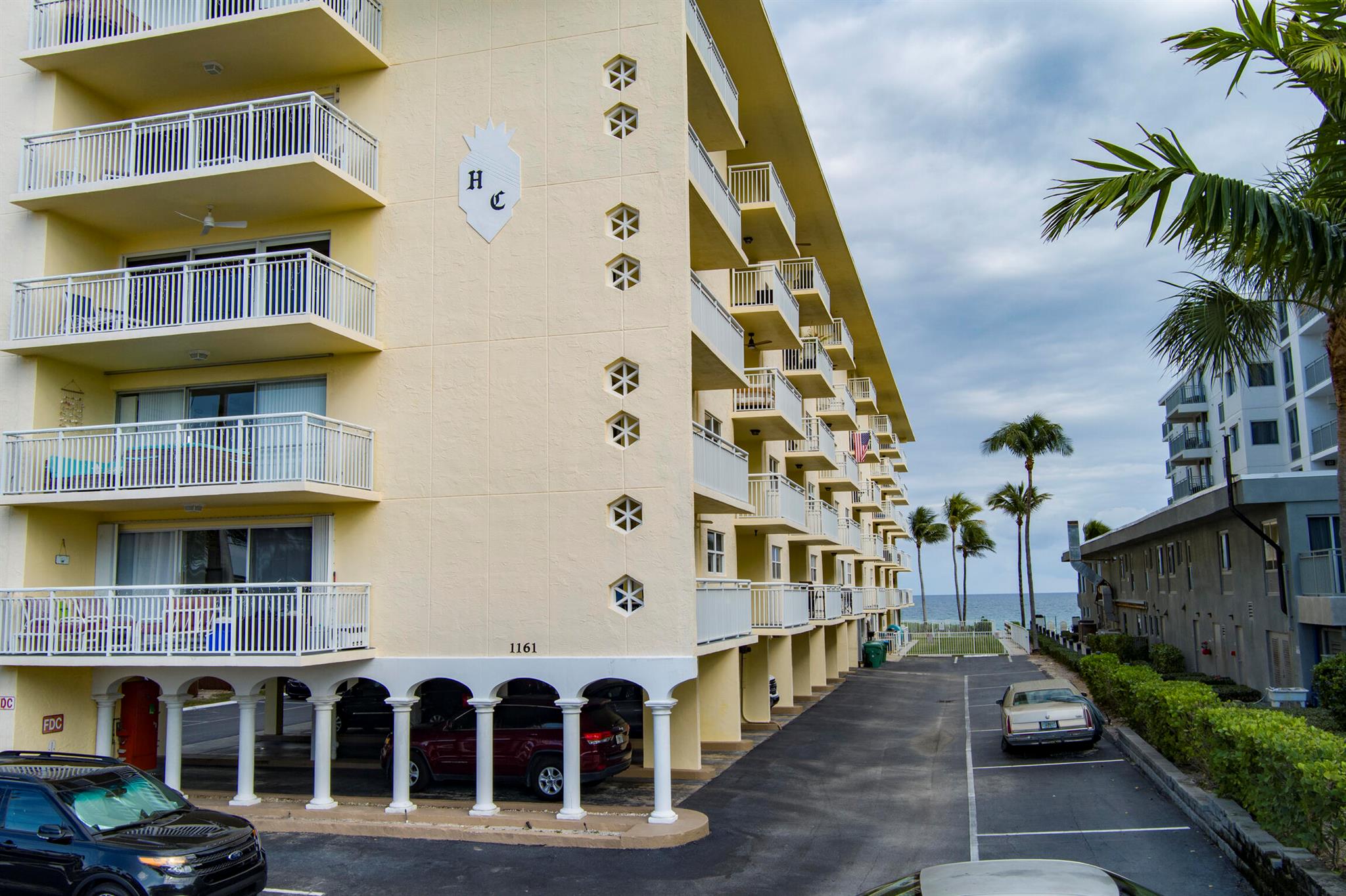 HILLSBORO COLONNADE CONDO - Residential