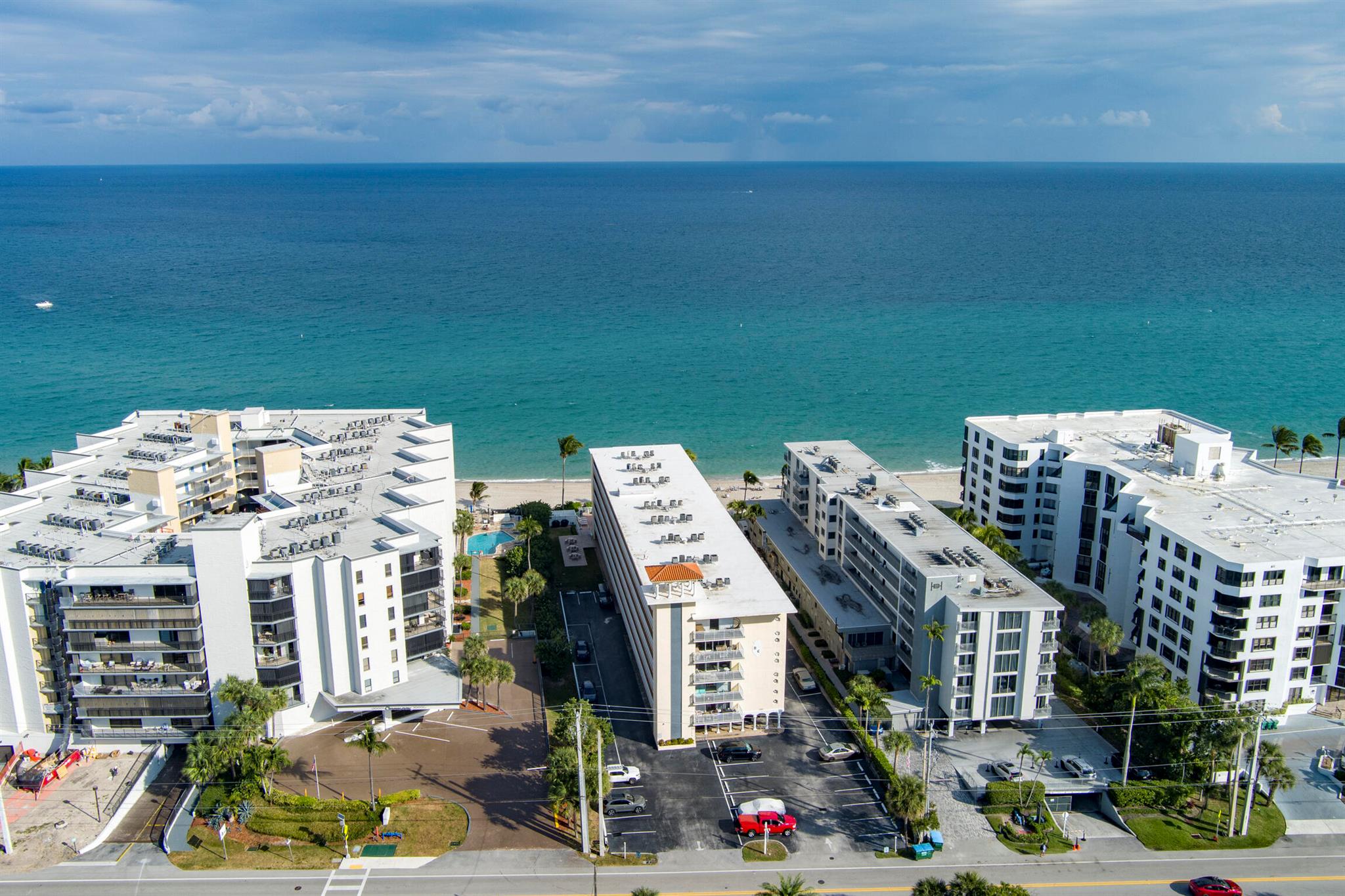 HILLSBORO COLONNADE CONDO - Residential