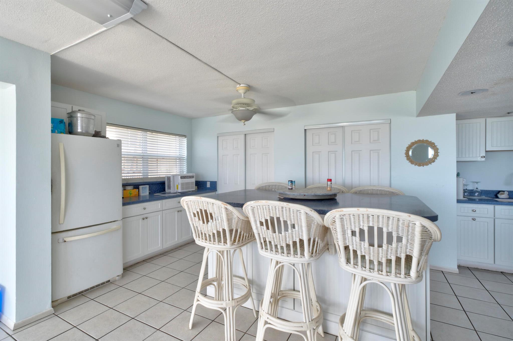 HILLSBORO COLONNADE CONDO - Residential