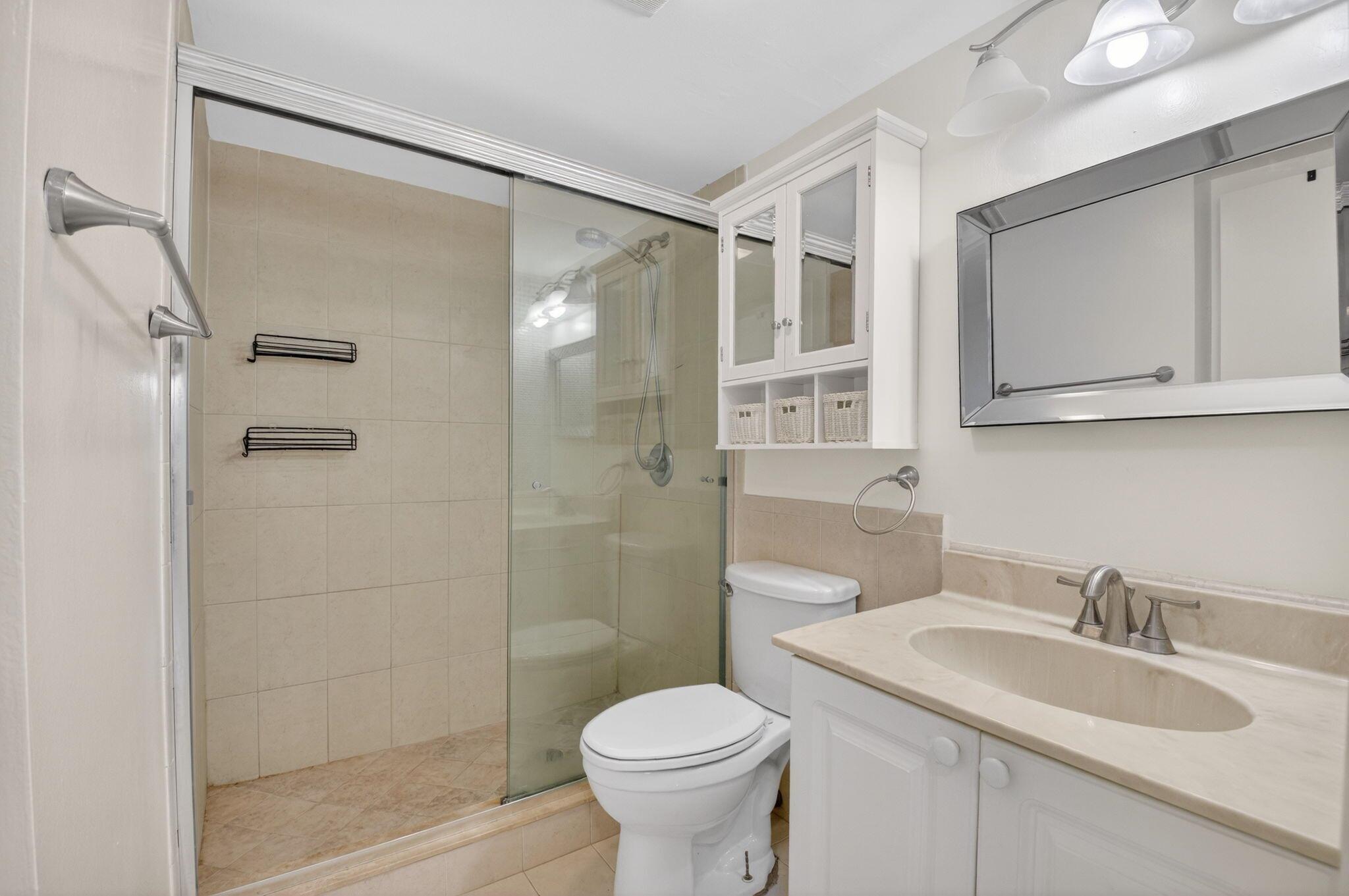 BOCA PALMS CONDO TR B - Residential