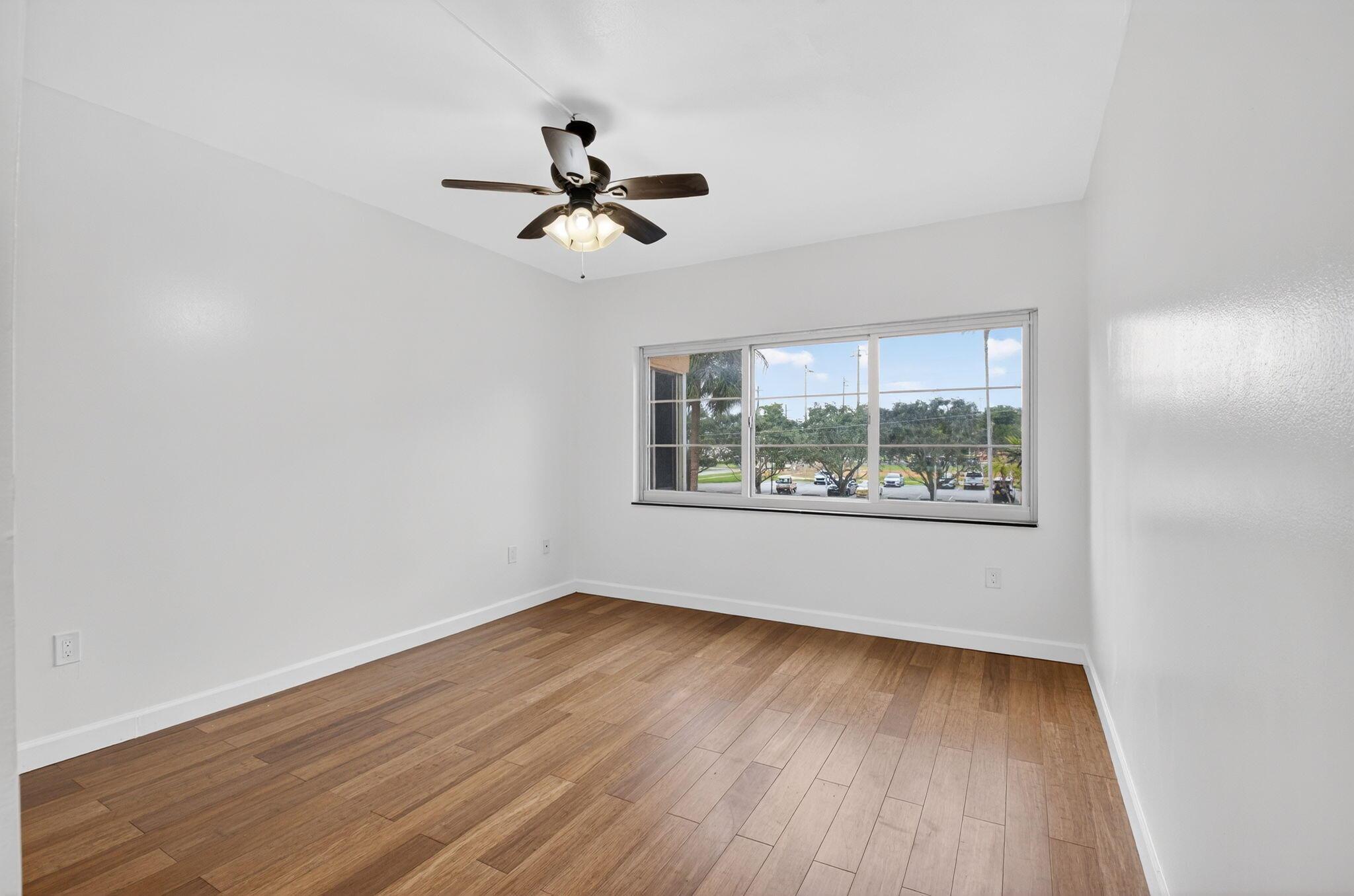 BOCA PALMS CONDO TR B - Residential