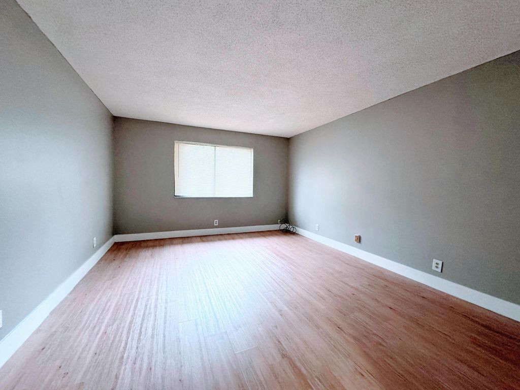 Photo of 193 Lakeview Drive #205, Weston, FL 33326 (MLS # B26011515)