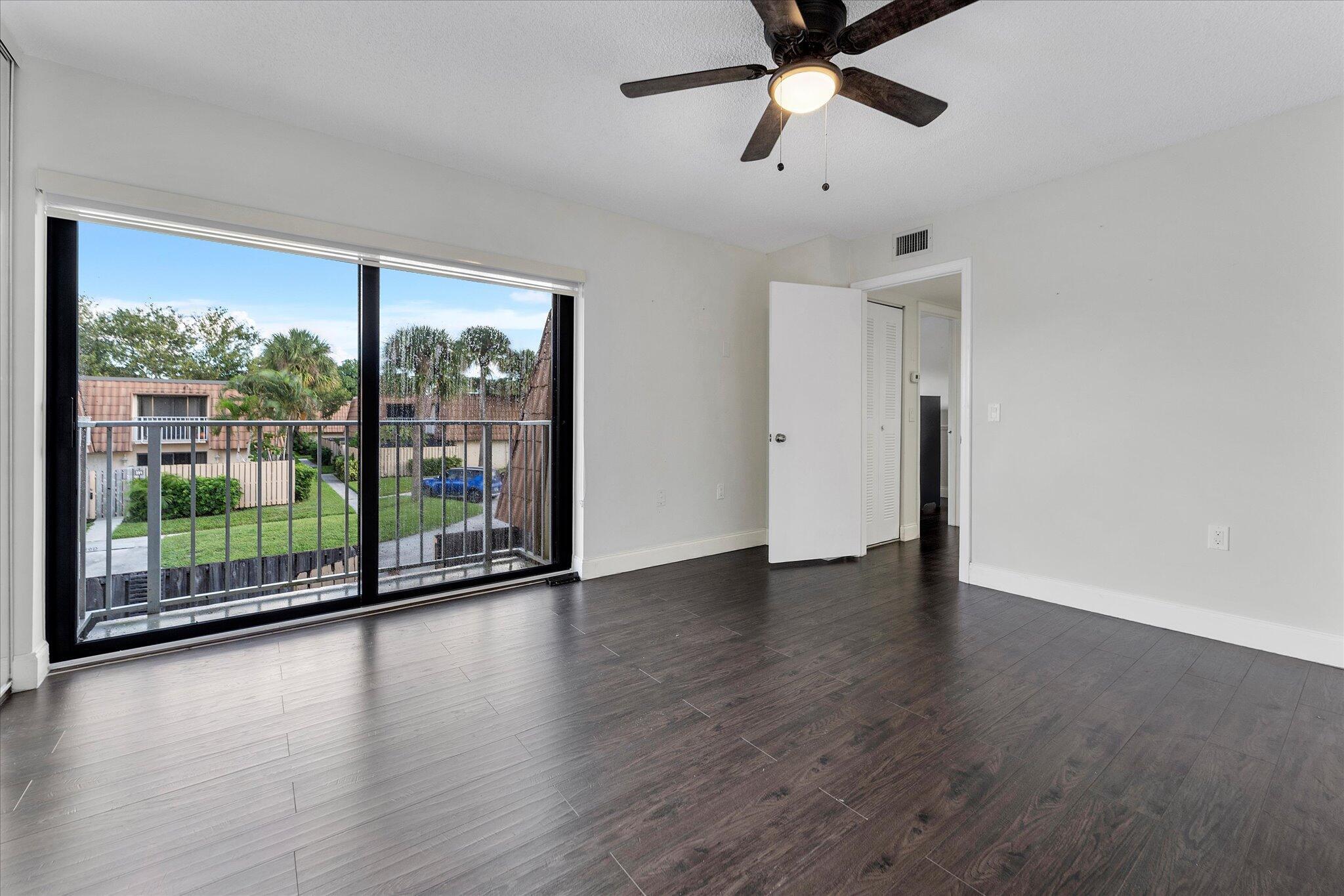WATERSIDE LUXURY TOWNHOME - Residential Lease