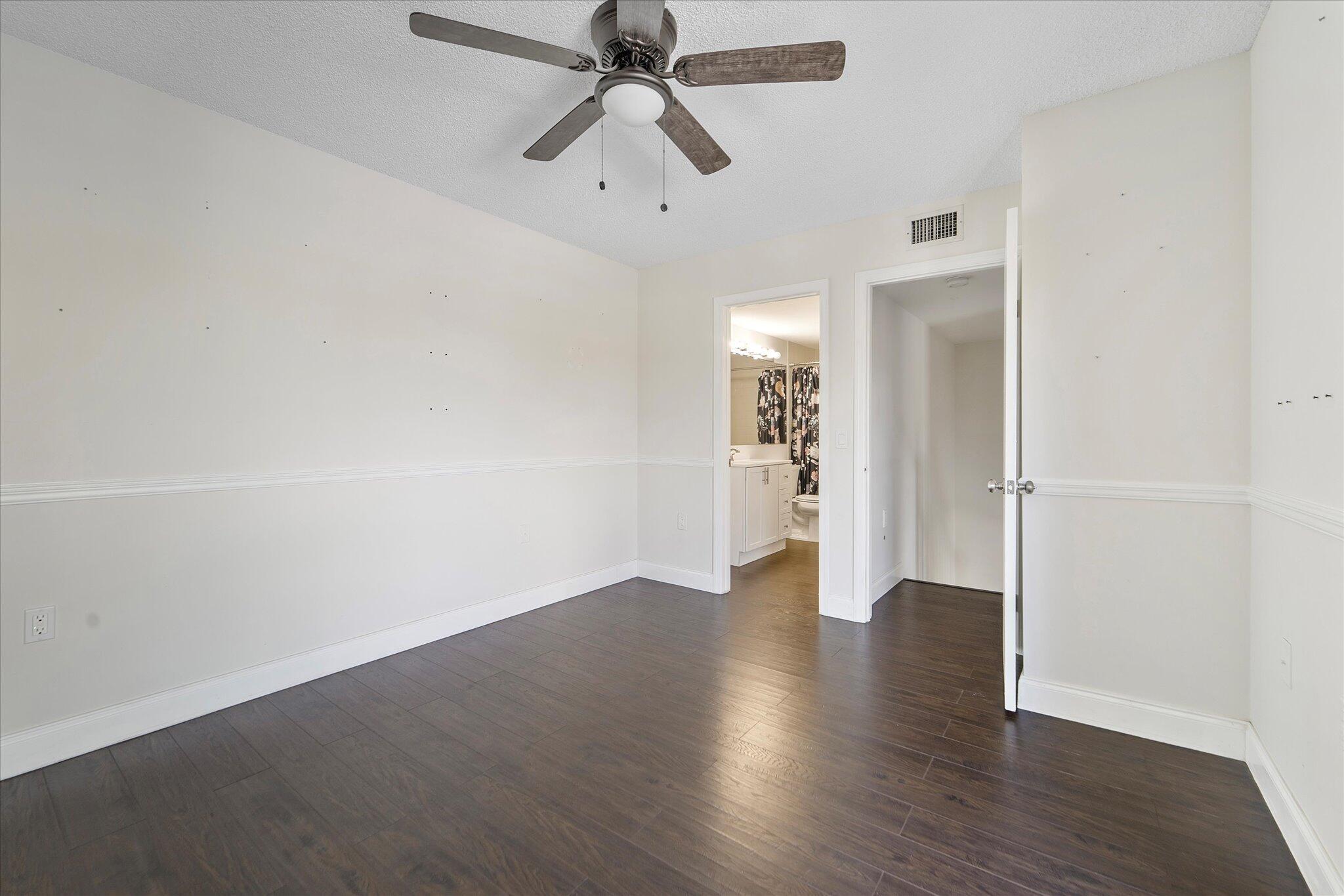 WATERSIDE LUXURY TOWNHOME - Residential Lease