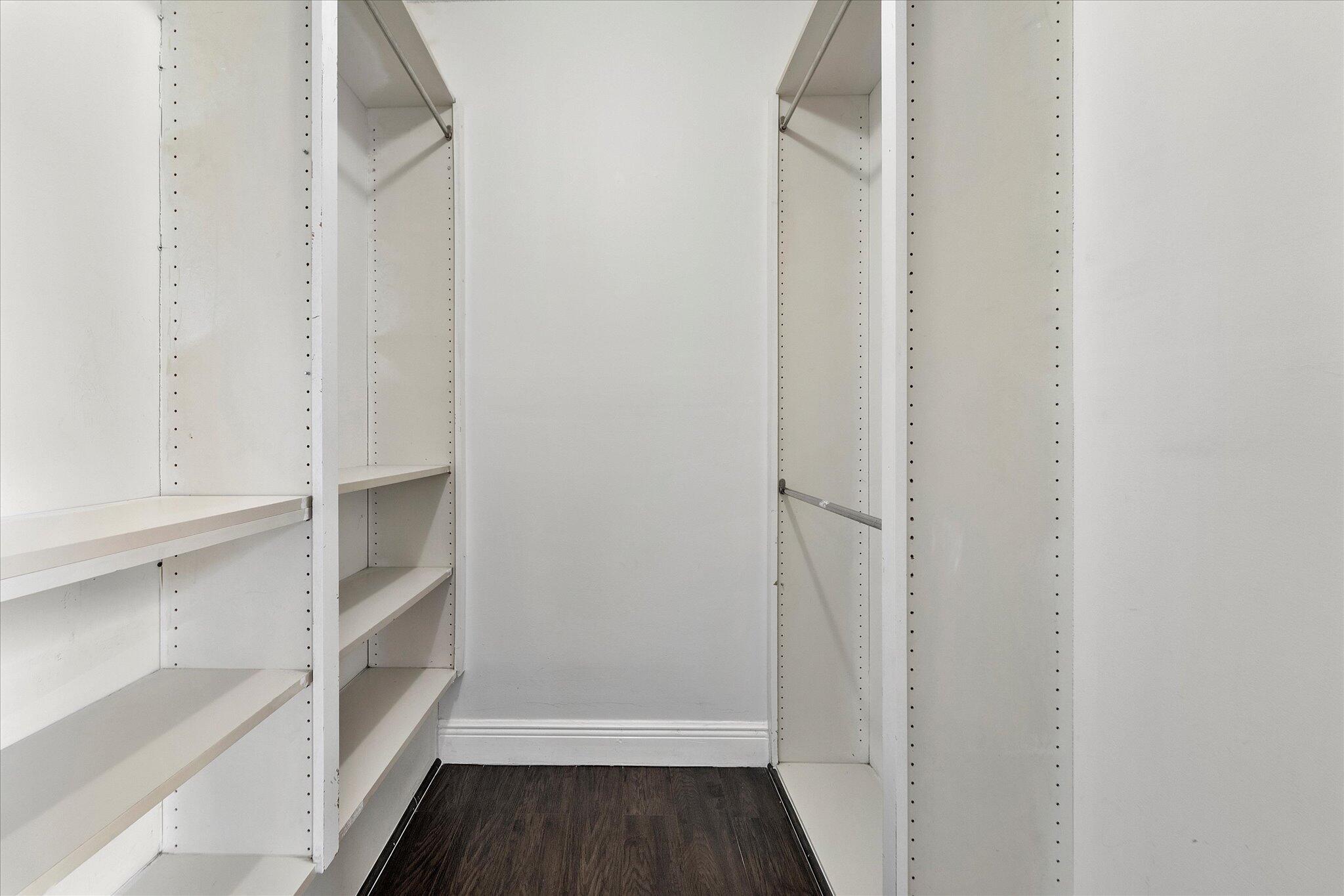 WATERSIDE LUXURY TOWNHOME - Residential Lease
