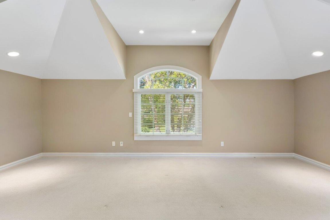 GRAND OAKS - Residential