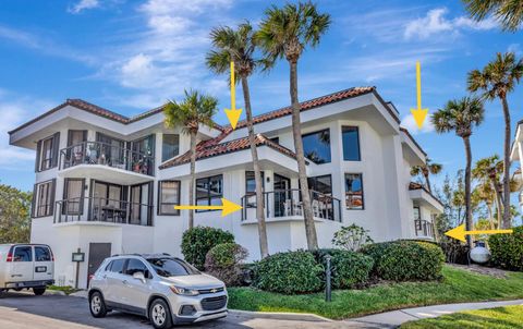 A home in Hutchinson Island