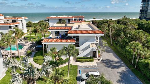 A home in Hutchinson Island