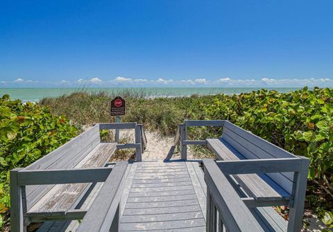 A home in Hutchinson Island