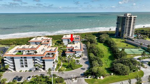 A home in Hutchinson Island