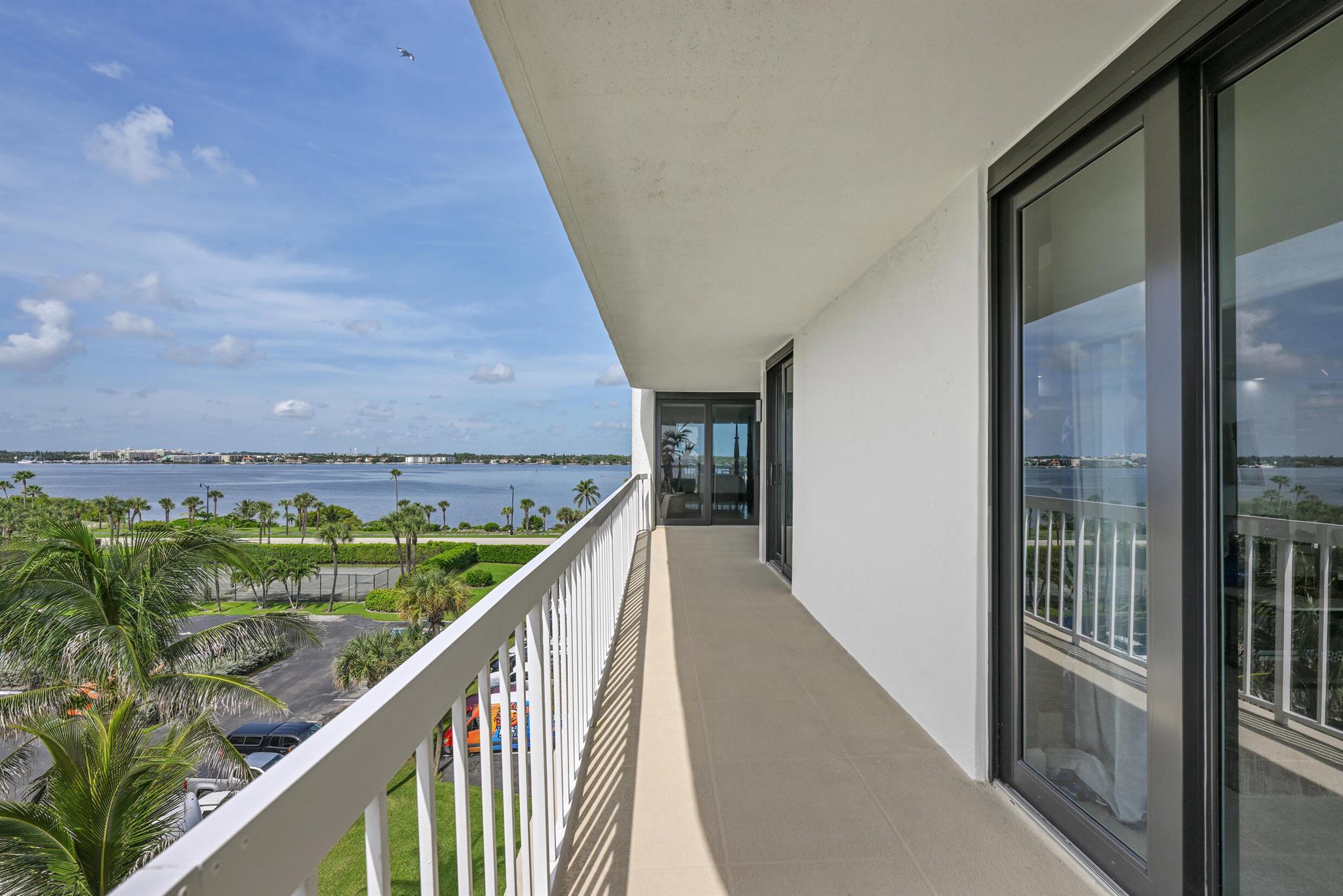 MERIDIAN OF PALM BEACH CO - Residential