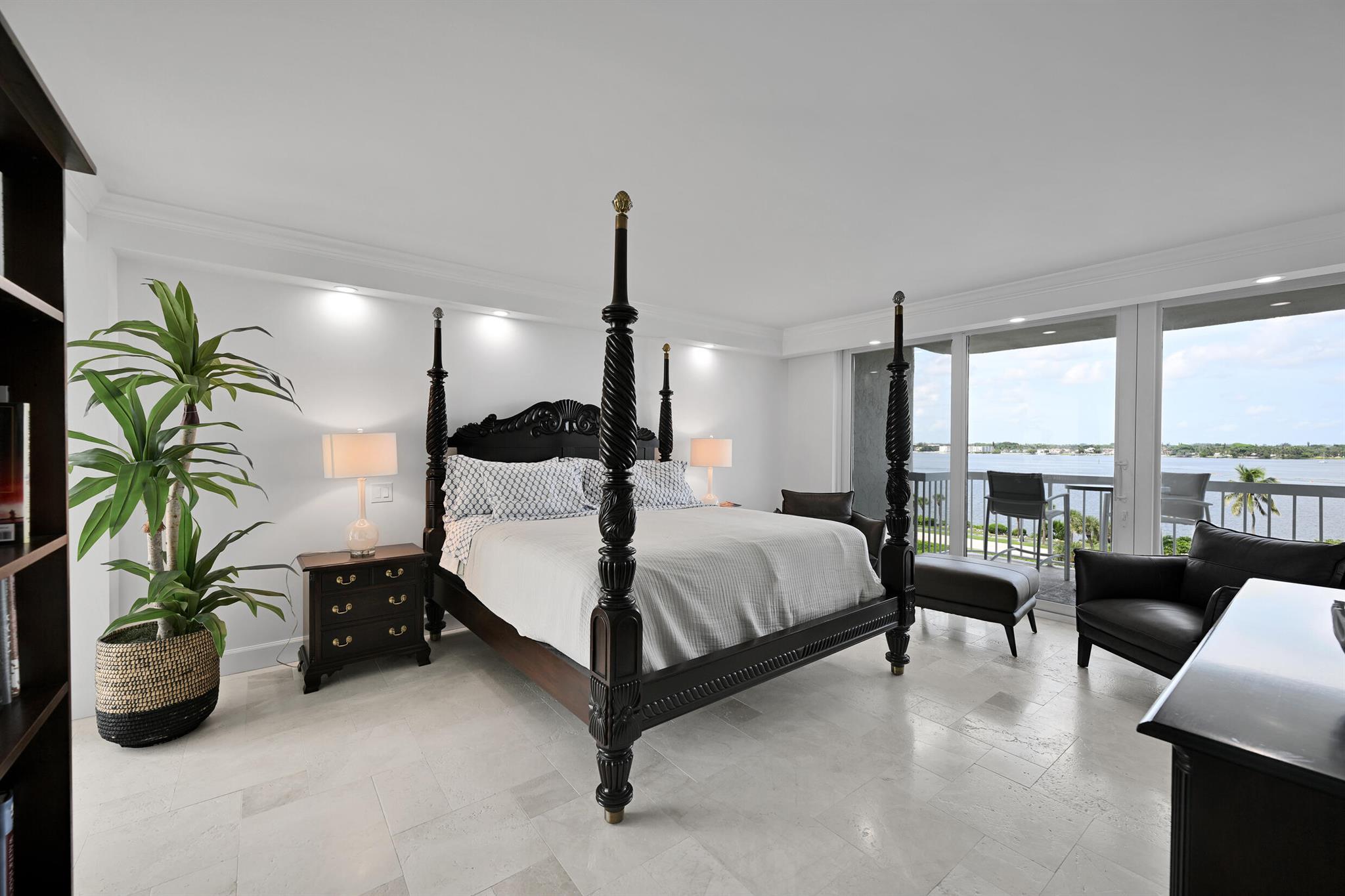 MERIDIAN OF PALM BEACH CO - Residential