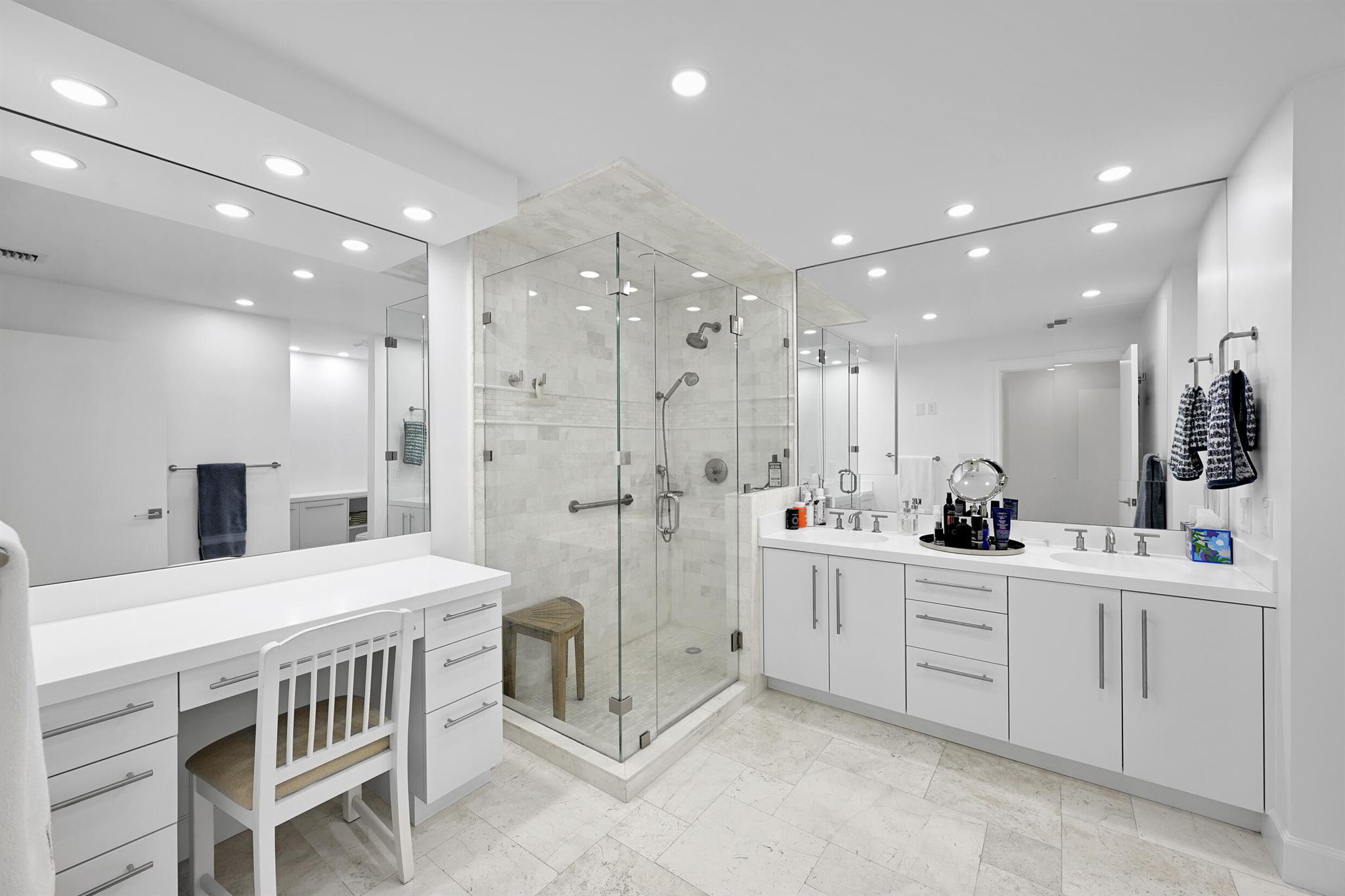 MERIDIAN OF PALM BEACH CO - Residential