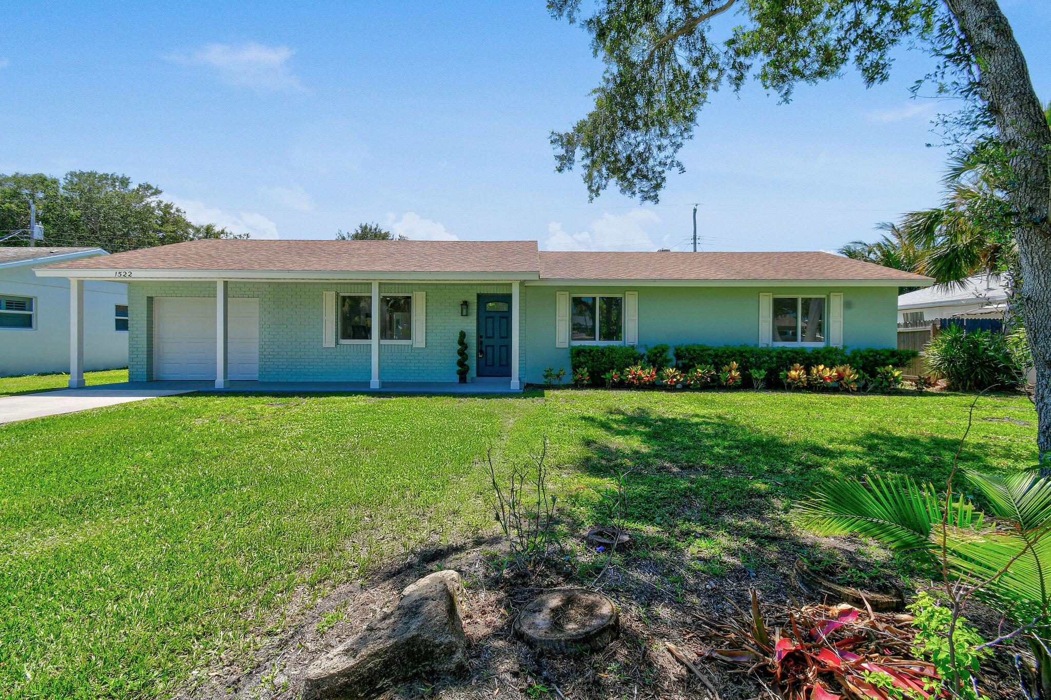 1522 Lance Road, Jupiter, FL, 33469/$699,000 3 1522 Lance Road