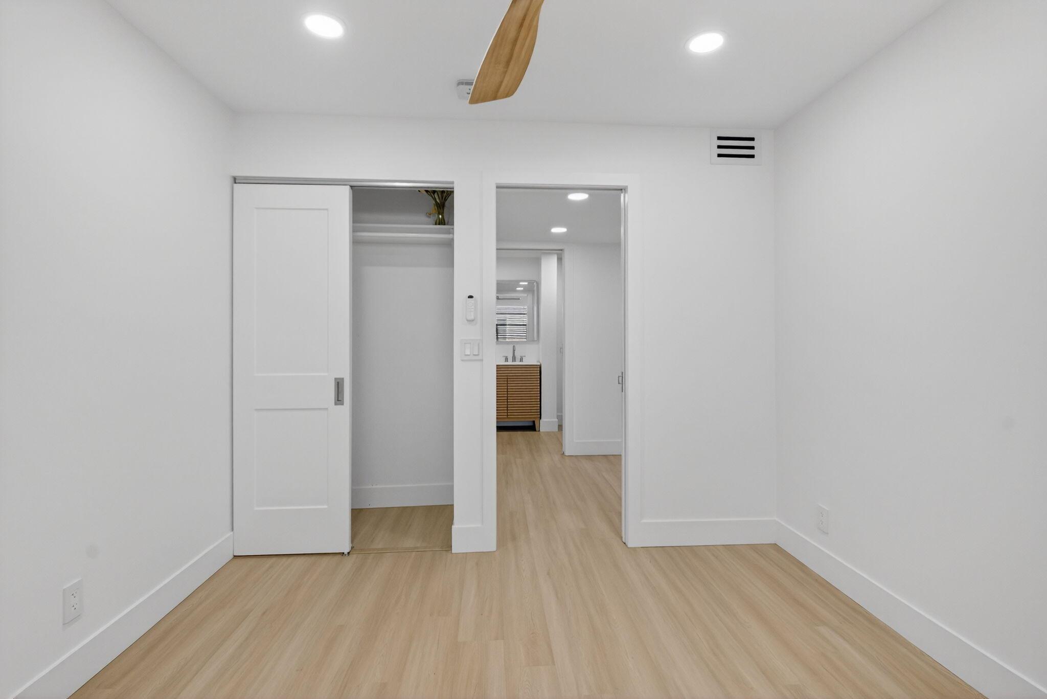 KINGS POINT - Residential